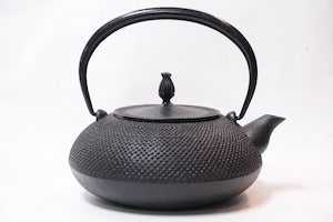 南部鉄器 鉄瓶 平丸あられ 1.2L