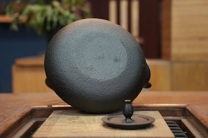 南部鉄器 鉄瓶 変算珠あられ 黒 1.8L