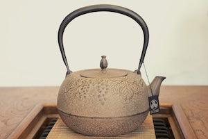 南部鉄器 鉄瓶 姥口ぶどう ひさご色 1.8L