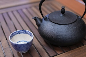 南部鉄器 鉄瓶 平丸糸目 1.2L