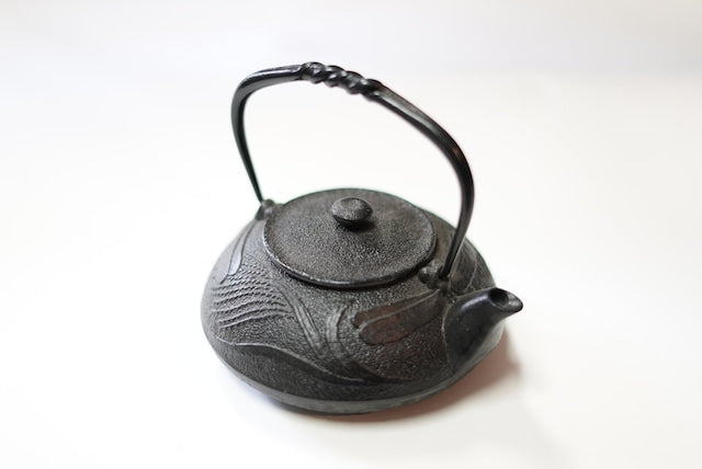 南部鉄器 鉄瓶 蜻蛉 黒 0.5L