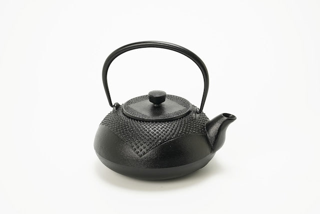 南部鉄器 鉄瓶 正方丸あられ 0.7L